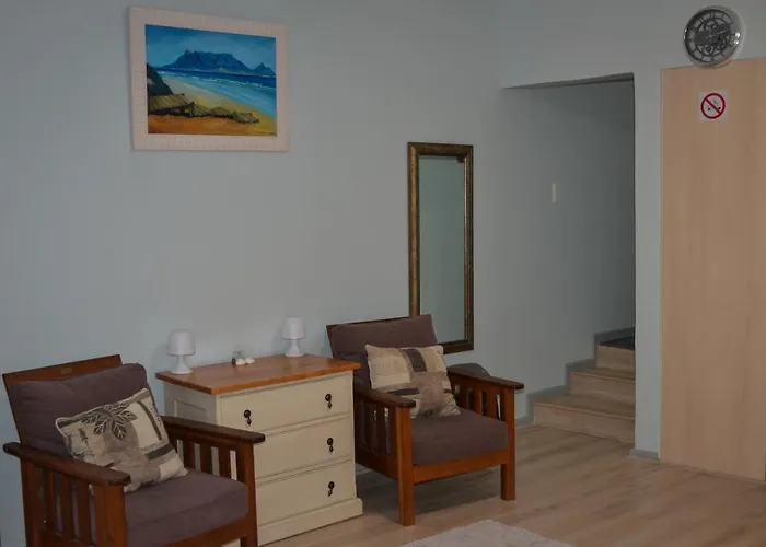 Seaforth Beach Apartment